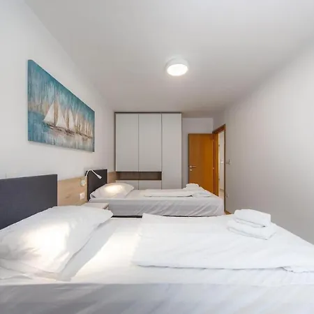 Garden Sunset Apartment *